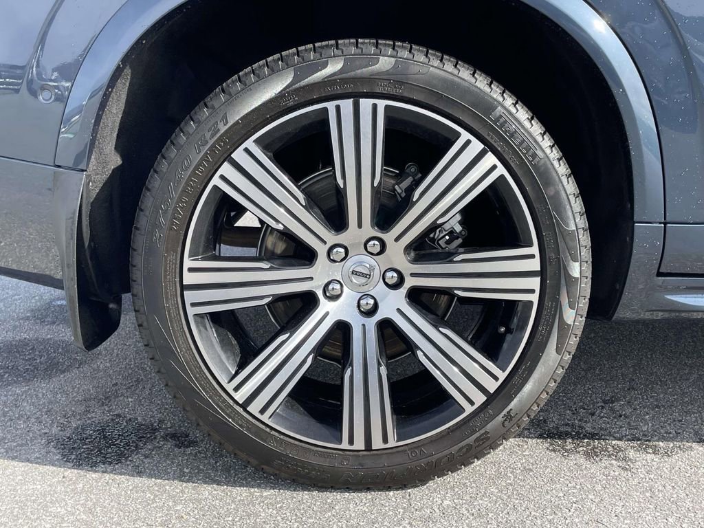 Used 2025 Volvo XC90 B6 Ultra w/ Protection Package image 32