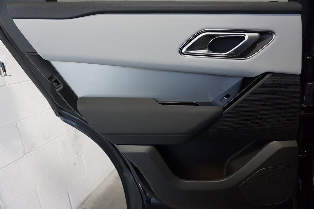 Used 2025 Land Rover Range Rover Velar S image 28