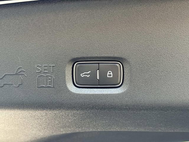 New 2026 Lincoln Navigator L Reserve w/ Jet Appearance Package image 13