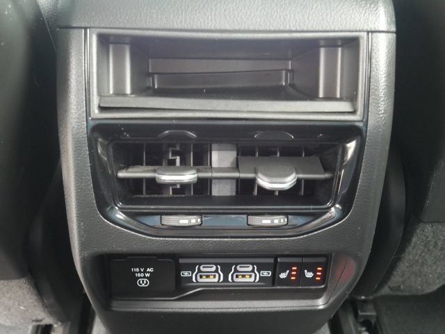 Used 2023 Jeep Grand Cherokee 4WD 4xe w/ Luxury Tech Group II image 27