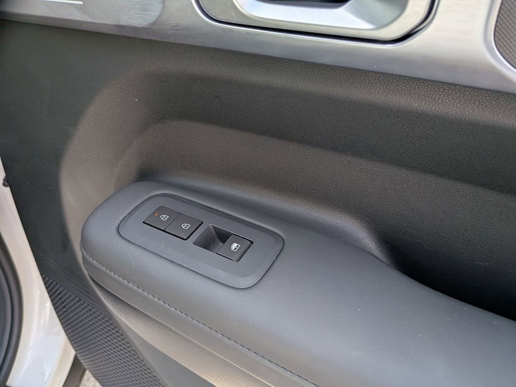 Used 2025 Hyundai Santa Fe SEL image 35