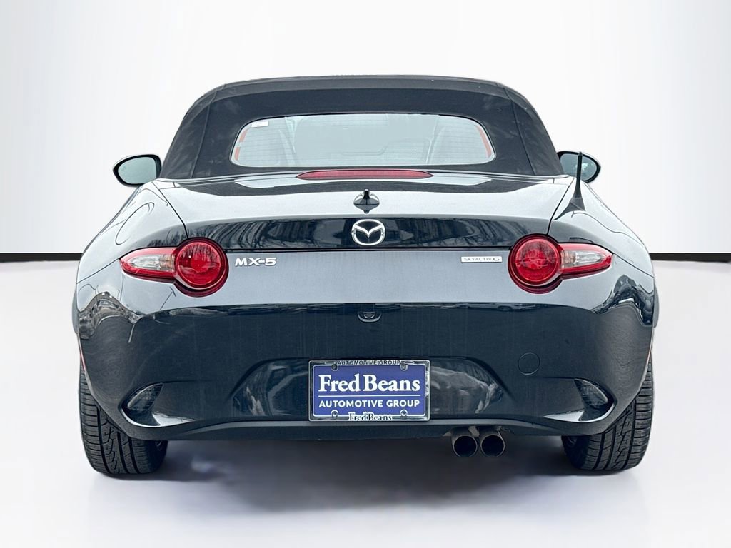 Used 2022 MAZDA MX-5 Miata Grand Touring w/ Weather Package image 8
