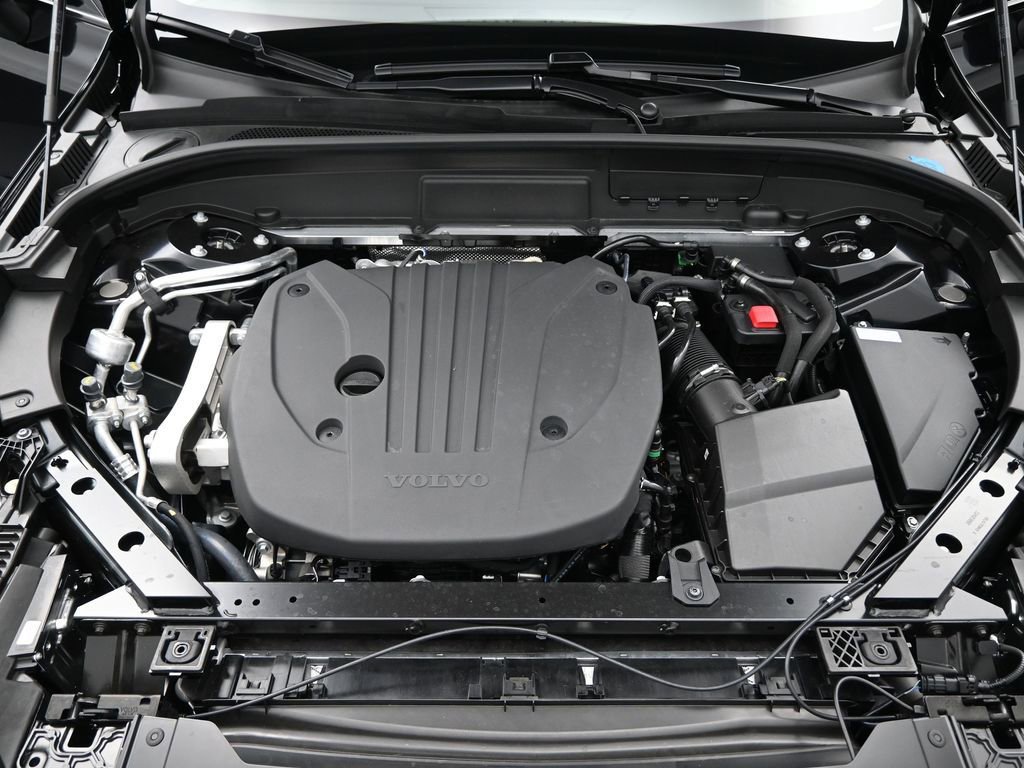 New 2026 Volvo XC60 B5 Plus w/ Protection Package Premier image 29