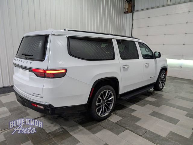 Used 2023 Jeep Wagoneer L Series II w/ Premium Group I image 4