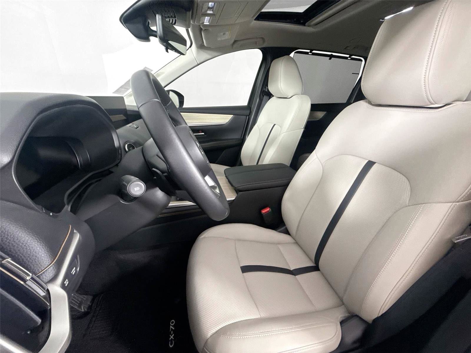 Certified 2025 MAZDA CX-70 3.3 Turbo w/ Premium Package image 15