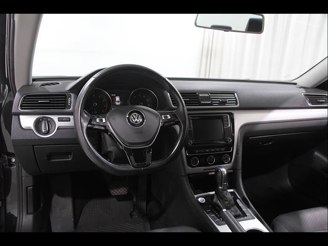 Used 2019 Volkswagen Passat 2.0T Wolfsburg FWD image 6
