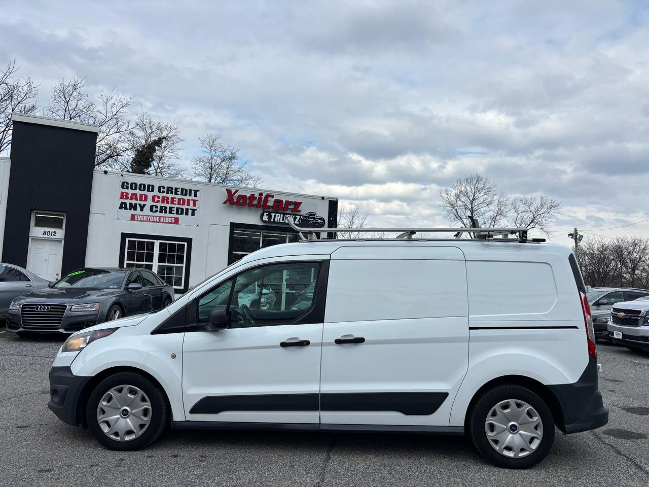 Used 2017 Ford Transit Connect XL