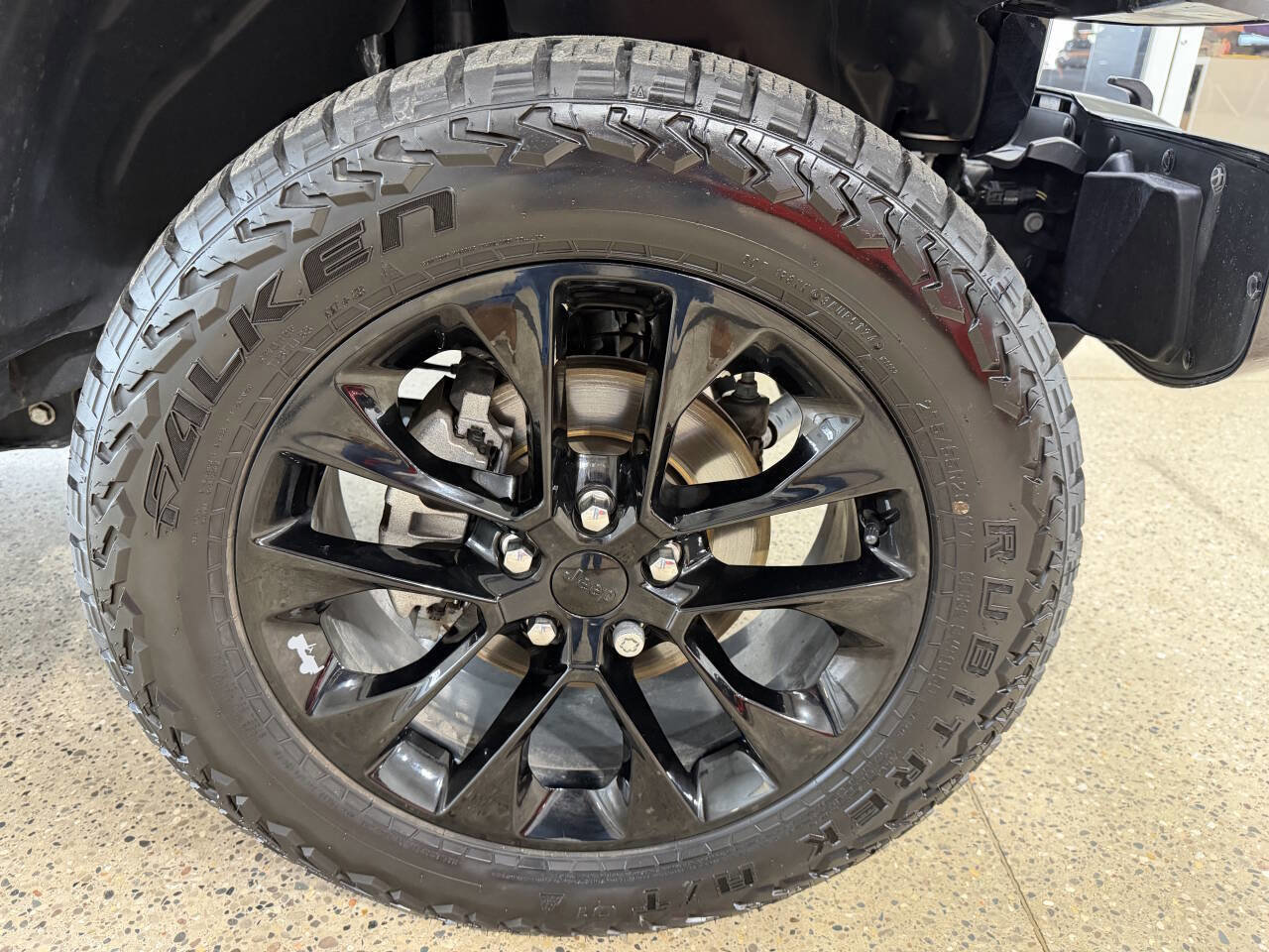 Used 2021 Jeep Wrangler Unlimited Sahara AWD/4WD image 36