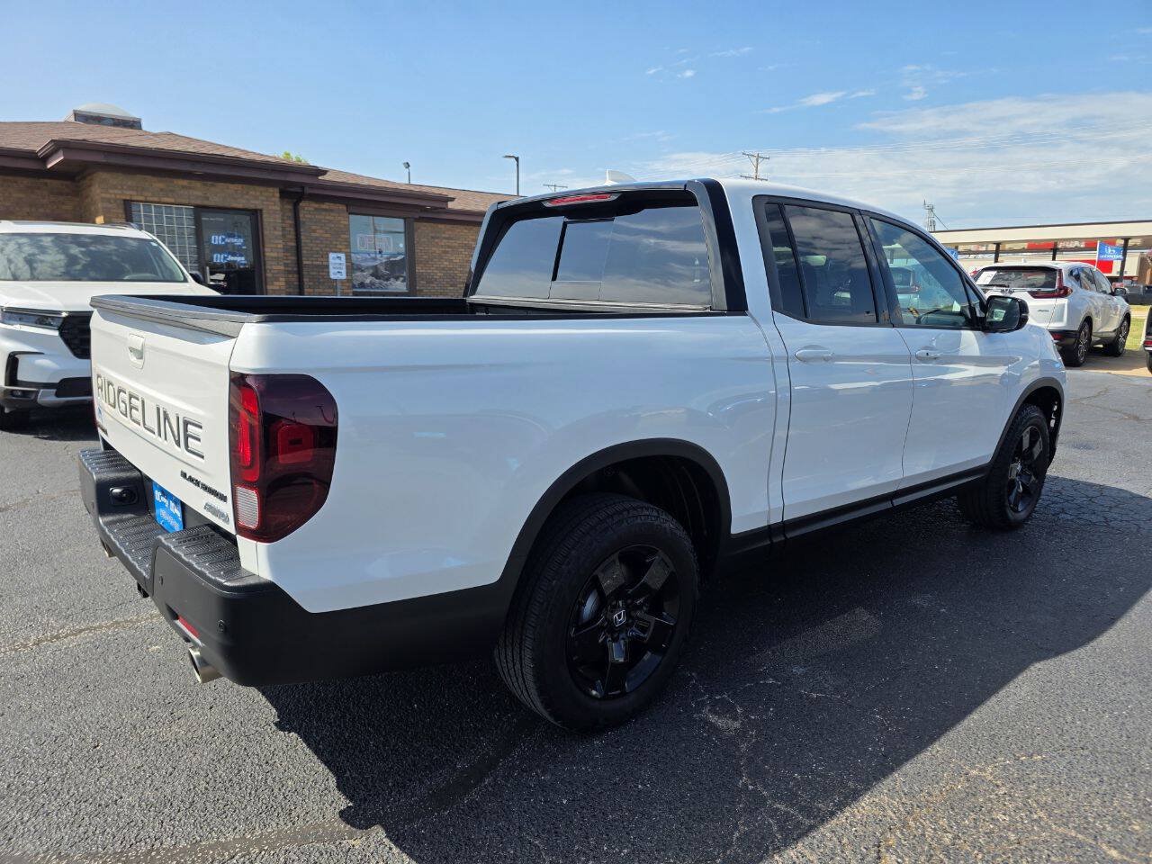 Used 2025 Honda Ridgeline Black Edition image 6