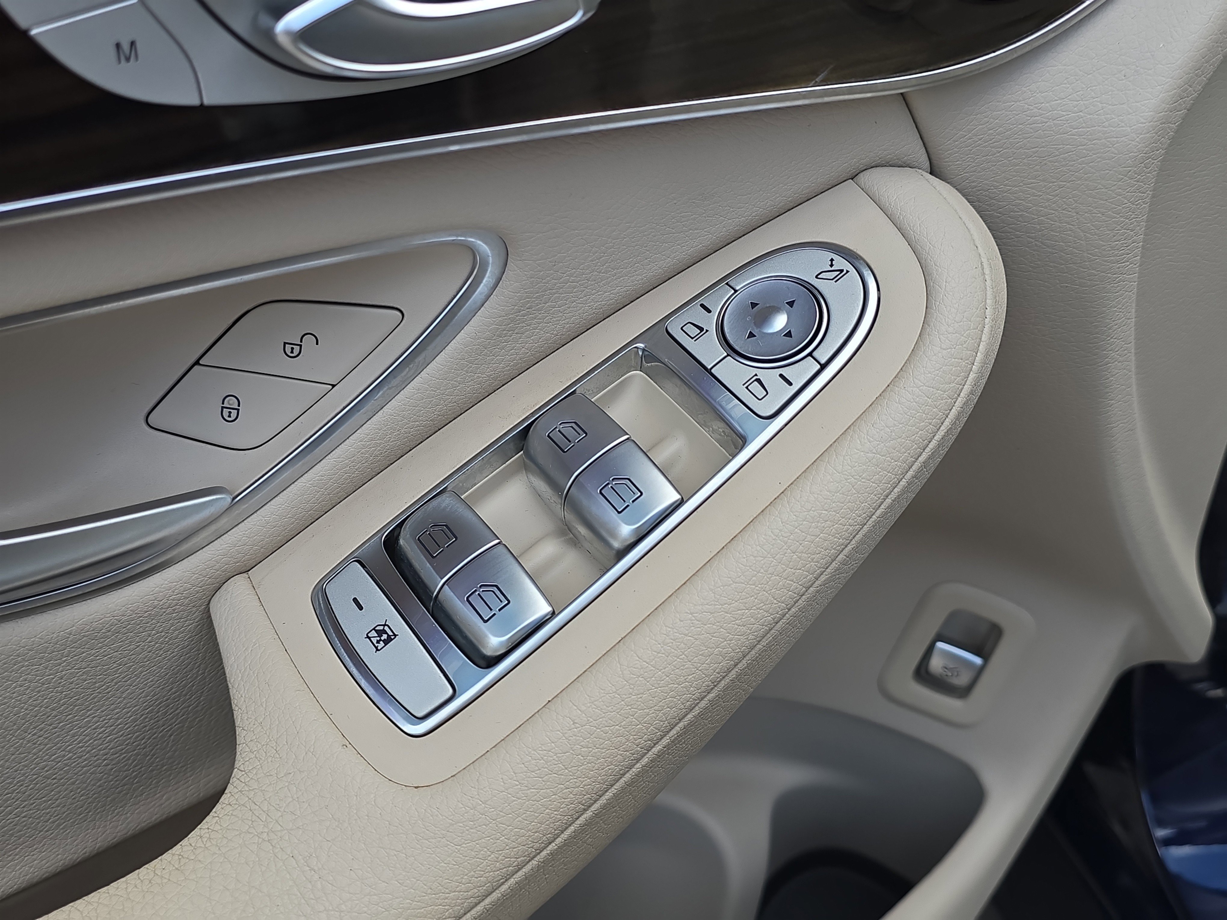 Used 2021 Mercedes-Benz GLC 300 image 20