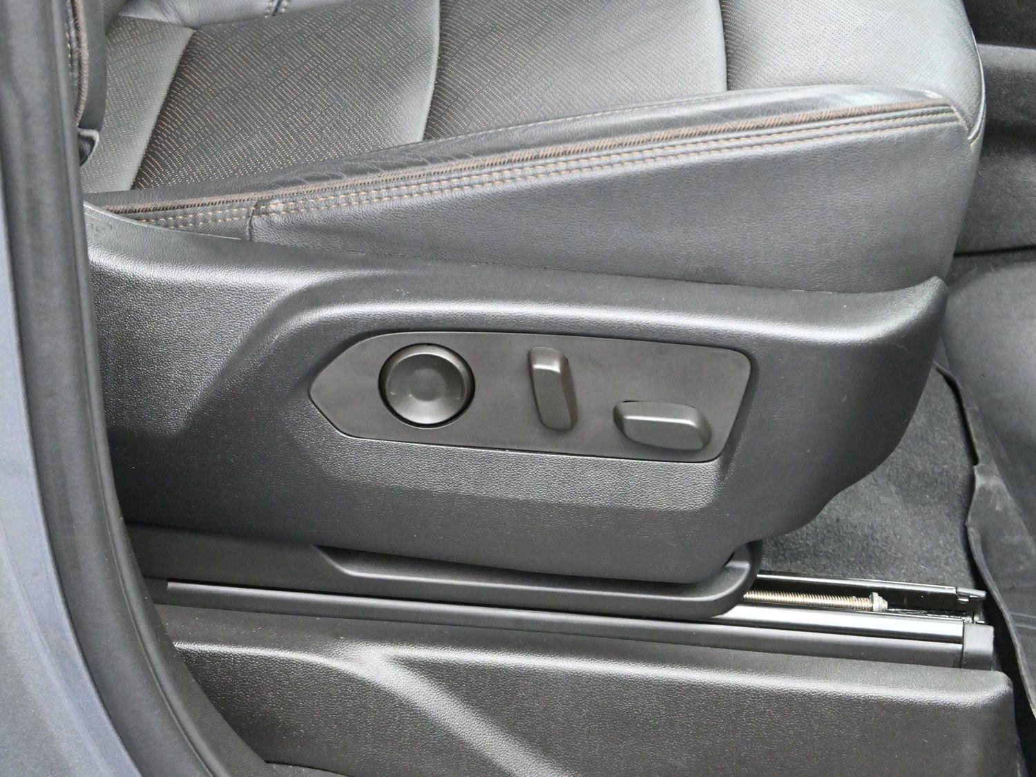 Used 2022 Chevrolet Suburban High Country image 37