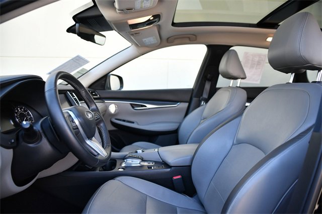 Used 2023 INFINITI QX50 Luxe image 22