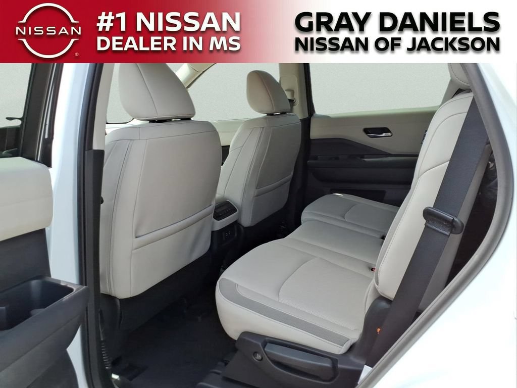 New 2026 Nissan Pathfinder SL FWD image 27