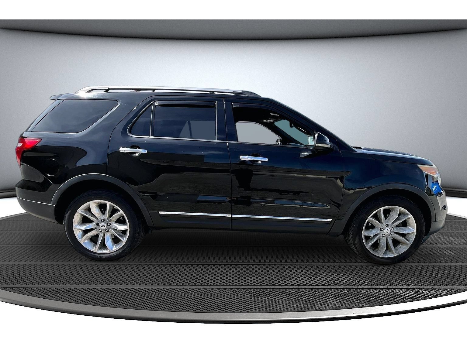 Used 2012 Ford Explorer XLT AWD/4WD image 15