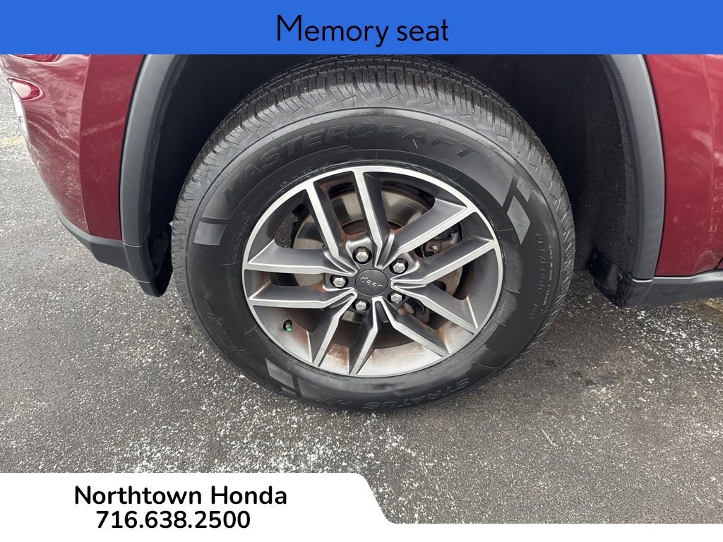 Used 2020 Jeep Grand Cherokee Limited image 11