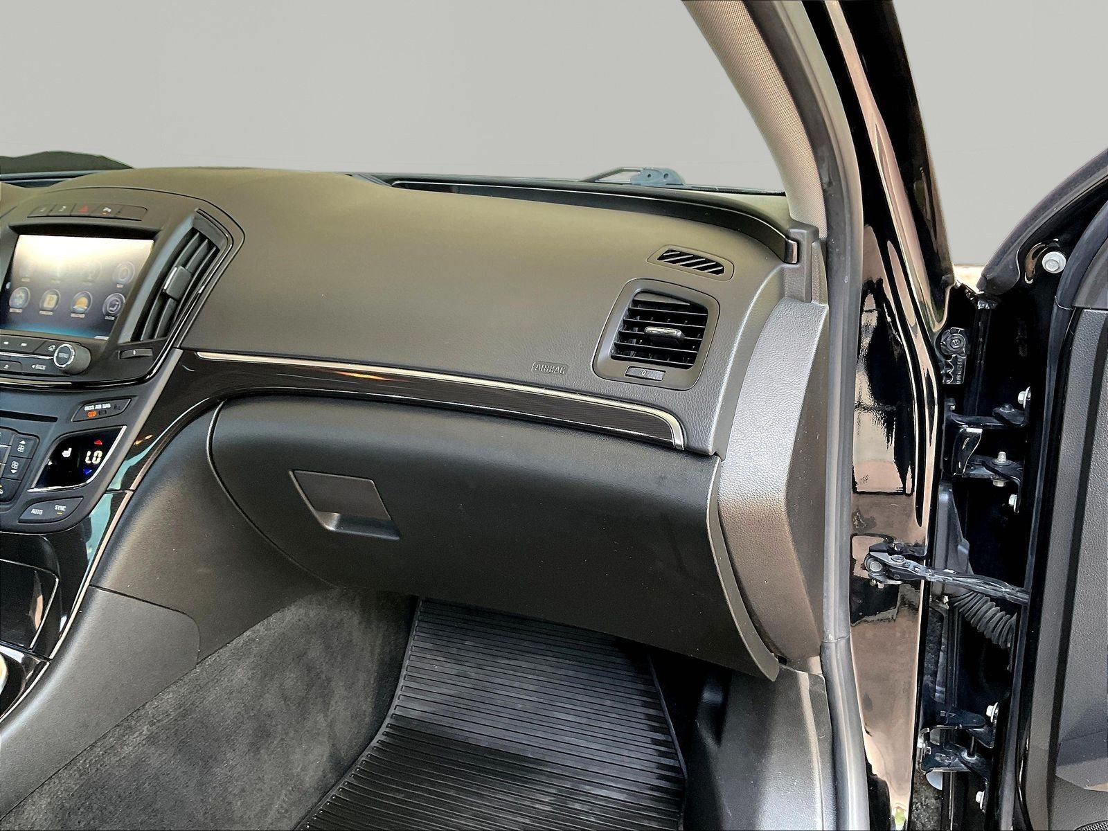 Used 2014 Buick Regal Premium w/ Driver Confidence Package #1 FWD image 26