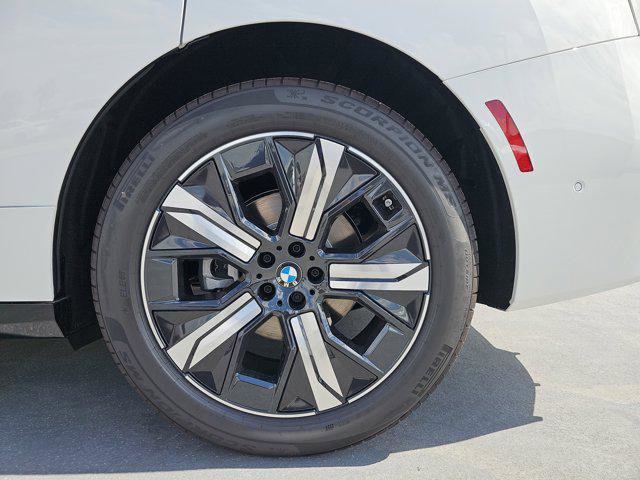 New 2026 BMW iX xDrive60 w/ Premium Package image 33