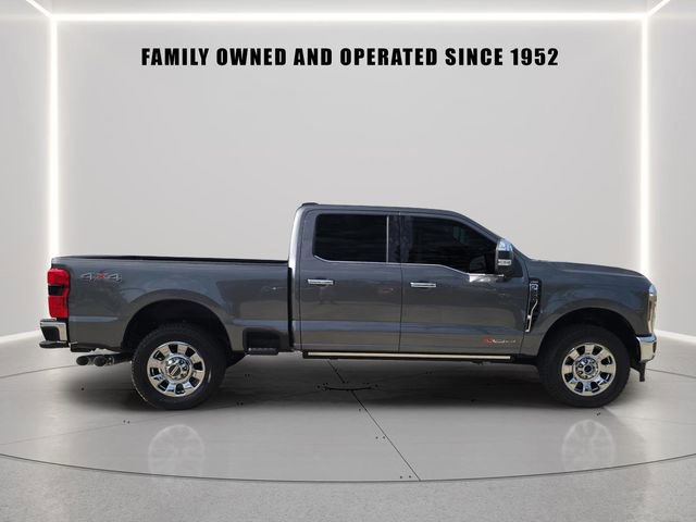 Used 2026 Ford F250 Lariat w/ Lariat Ultimate Package image 2