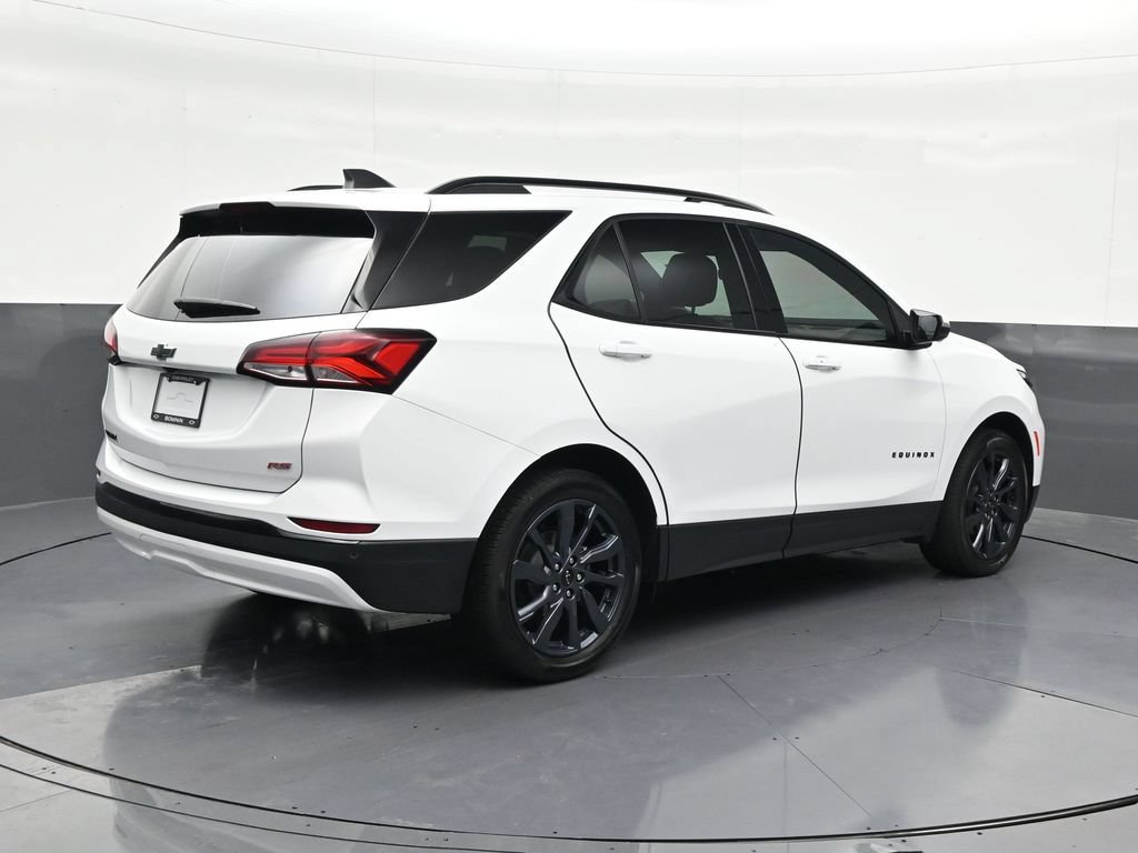 Used 2024 Chevrolet Equinox RS w/ RS Leather Package FWD image 5