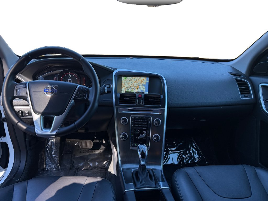 Used 2016 Volvo XC60 T5 Premier w/ Proximity Package AWD/4WD image 14