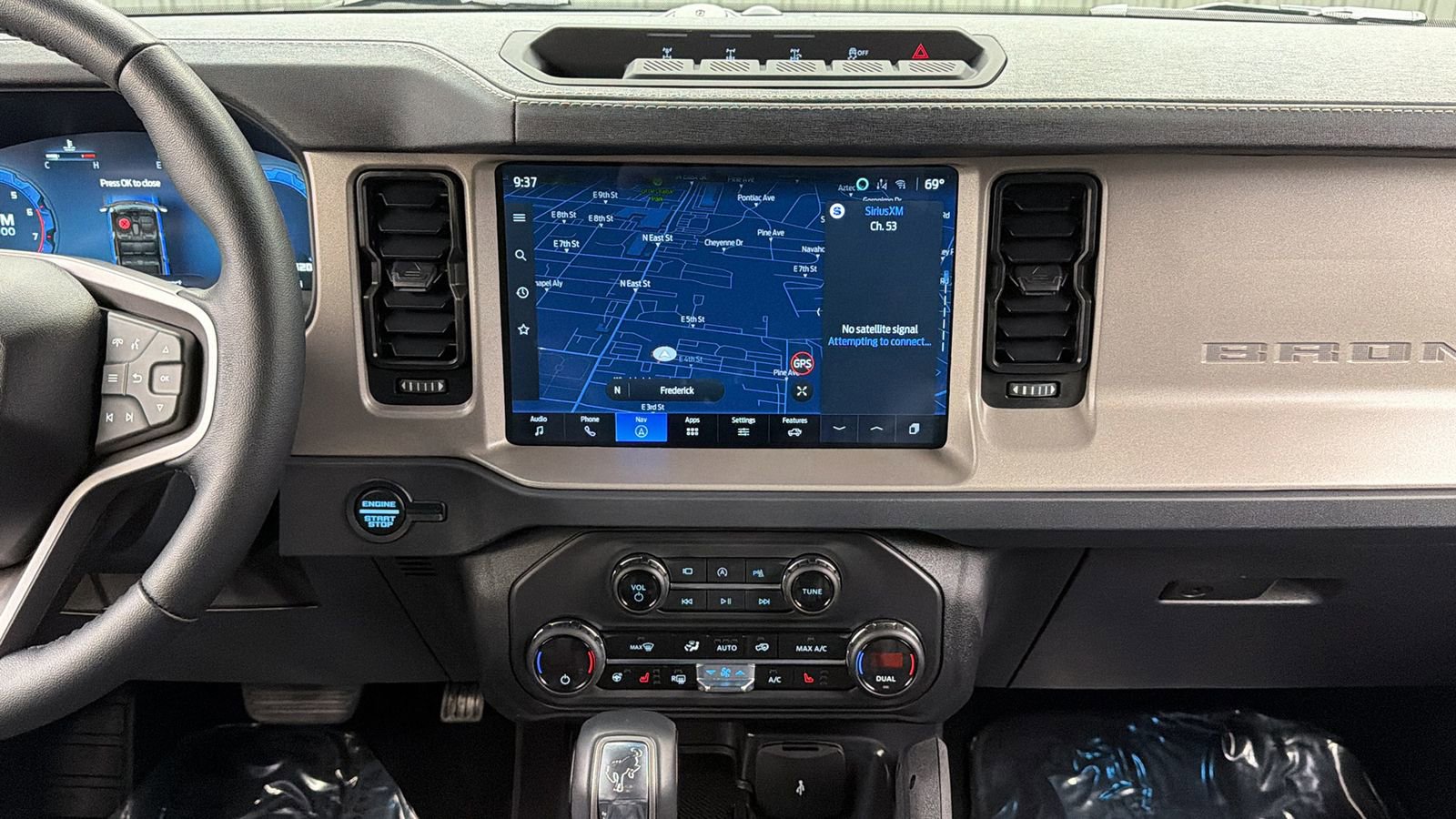 Used 2025 Ford Bronco Outer Banks w/ Sasquatch Package AWD/4WD image 20