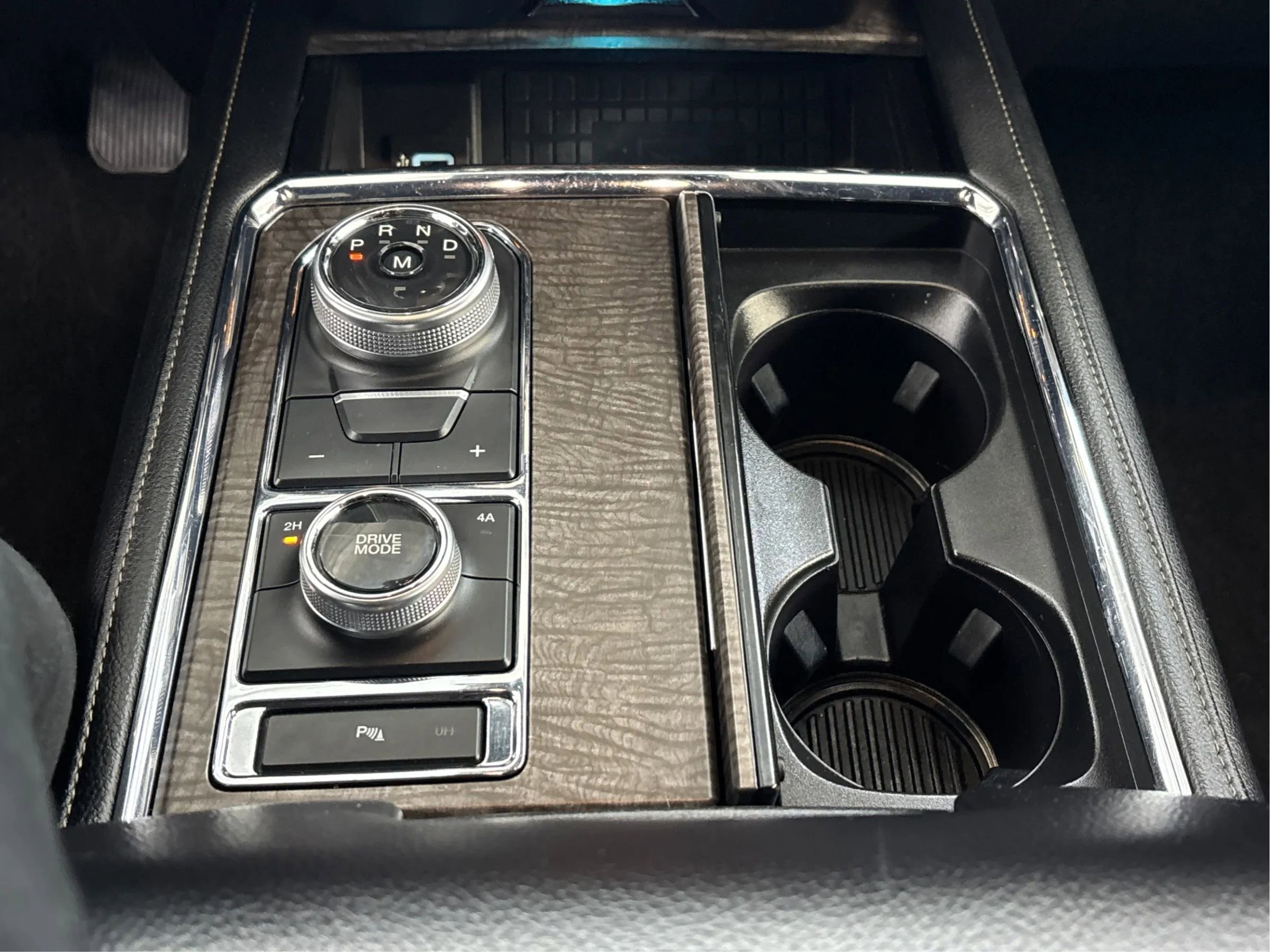 Used 2019 Ford Expedition Max Limited w/ Equipment Group 301A image 22