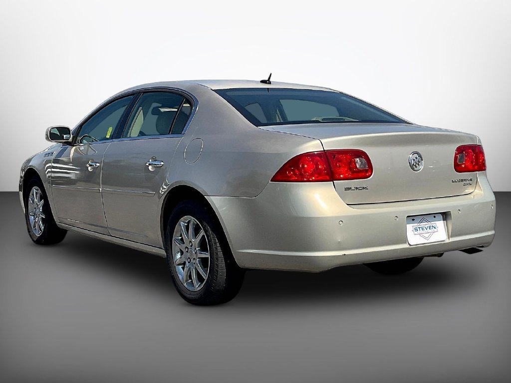 Used 2008 Buick Lucerne CXL w/ Driver Confidence Package FWD image 4