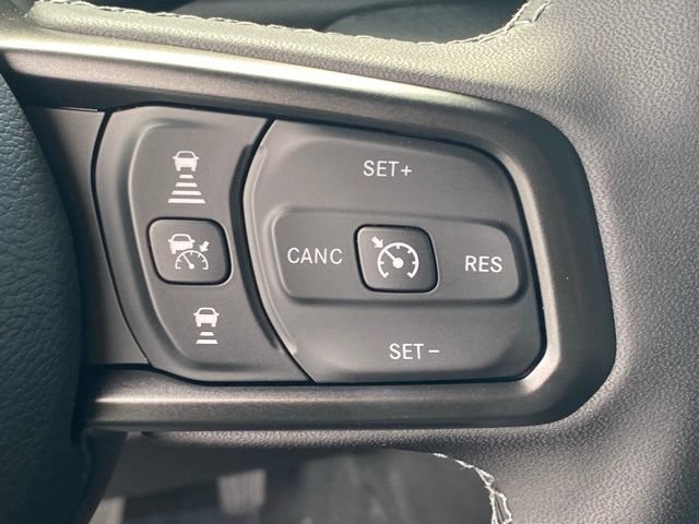 New 2026 Jeep Gladiator Sport AWD/4WD image 17