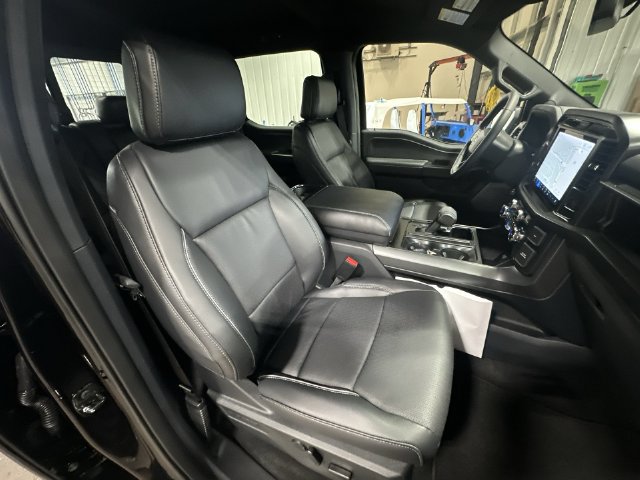 New 2026 Ford F150 Lariat w/ Equipment Group 501A Mid AWD/4WD image 32