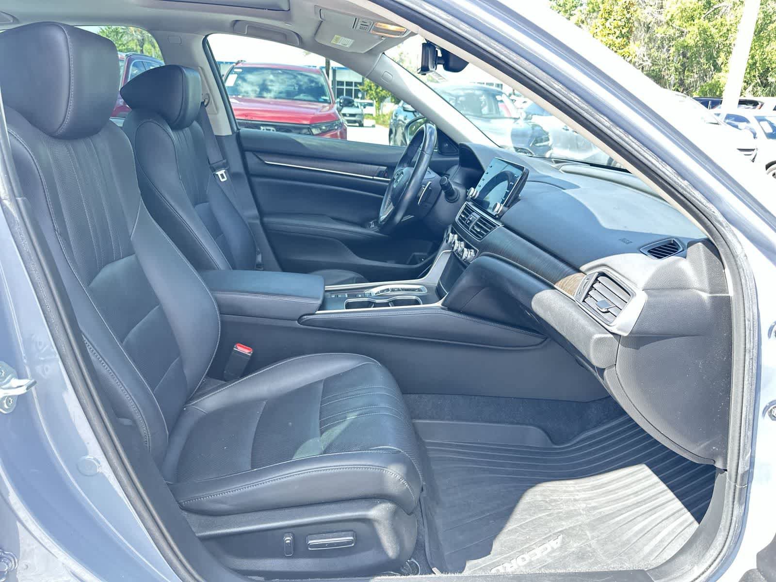 Used 2022 Honda Accord Touring image 17