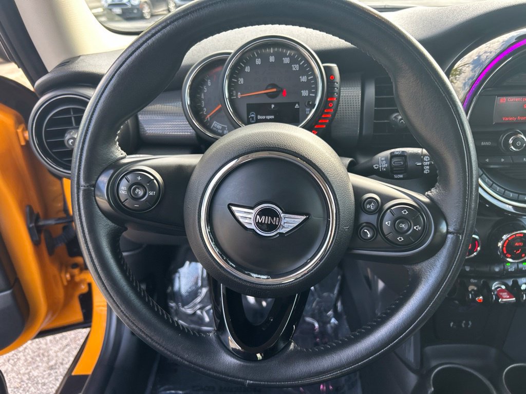 Used 2016 MINI Cooper 2-Door Hardtop FWD image 31