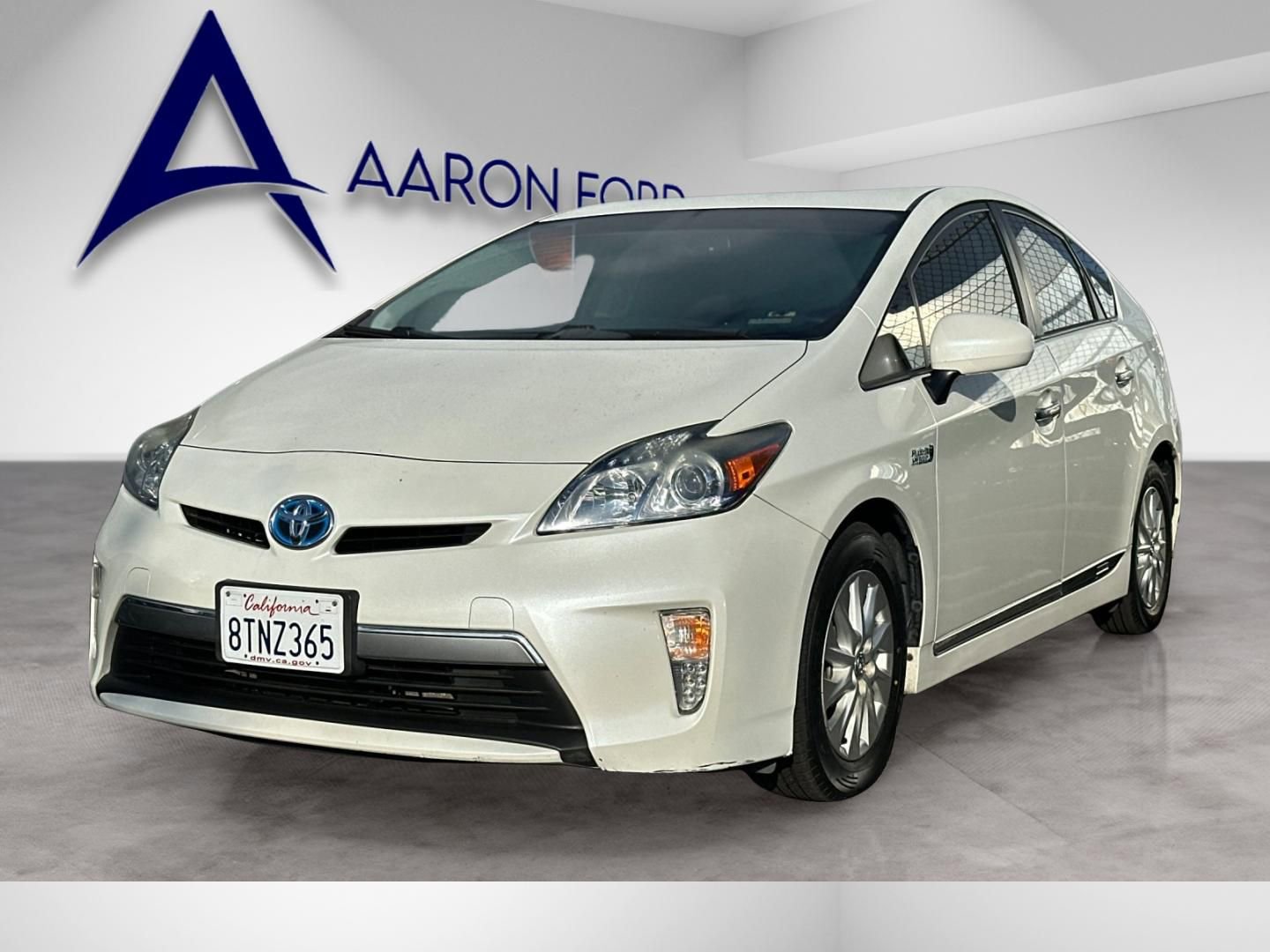 Used 2015 Toyota Prius Prime Advanced image 2