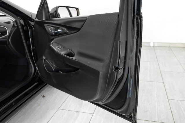 Used 2021 Chevrolet Malibu LS image 29