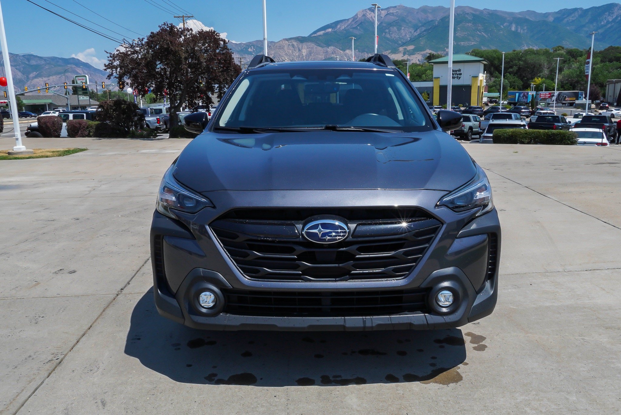 Used 2025 Subaru Outback Onyx Edition XT AWD/4WD image 3
