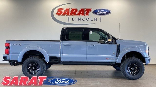 New 2026 Ford F250 Lariat w/ Black Appearance Package