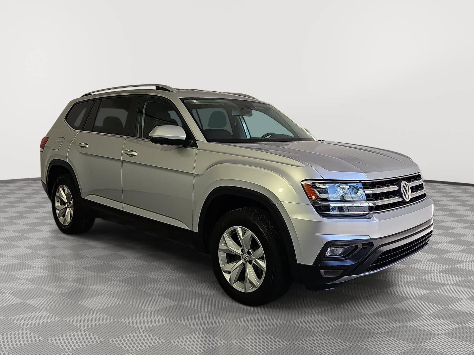 Used 2019 Volkswagen Atlas SE FWD image 2