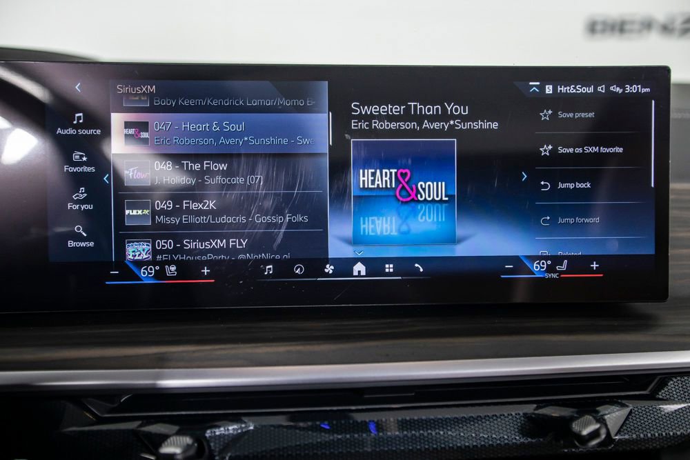 Used 2026 BMW X5 xDrive40i w/ M Sport Package image 34