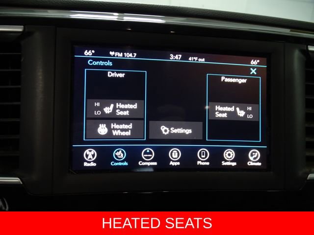 Used 2019 Chrysler Pacifica Touring-L image 13