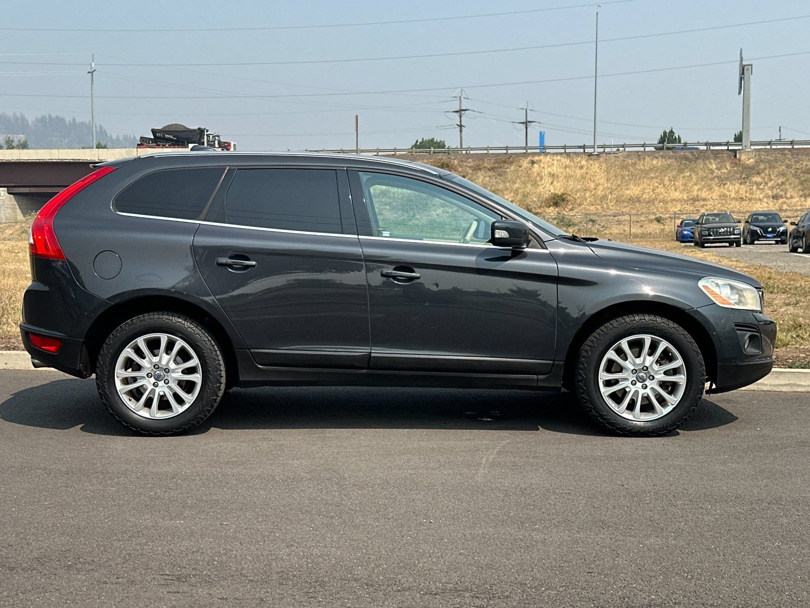 Used 2010 Volvo XC60 T6 AWD/4WD image 2