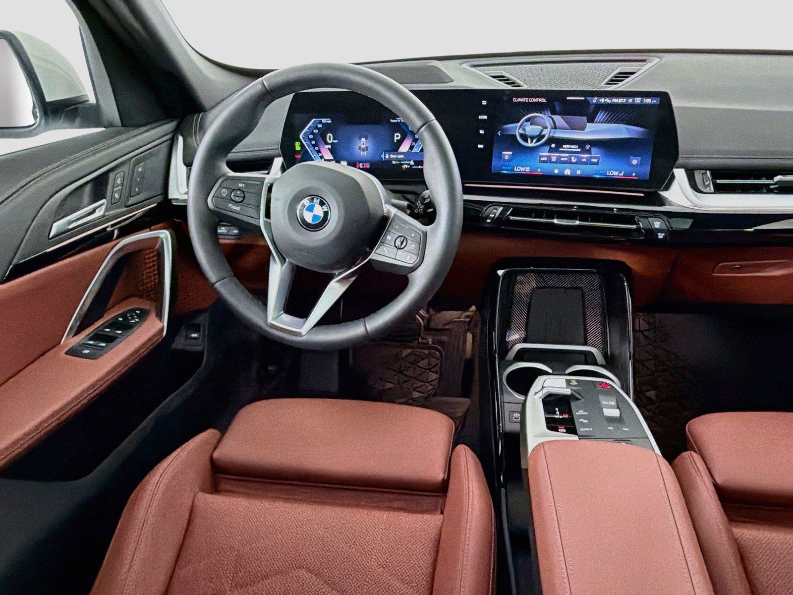 Used 2026 BMW X1 xDrive28i w/ Technology Package AWD/4WD image 23