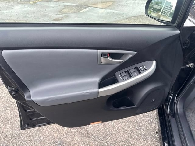 Used 2013 Toyota Prius Four w/ Deluxe Solar Roof Pkg FWD image 11