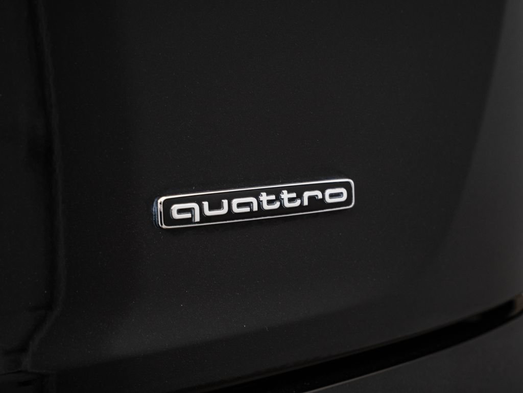 Used 2023 Audi Q5 2.0T Premium Plus w/ Premium Plus Package AWD/4WD image 17