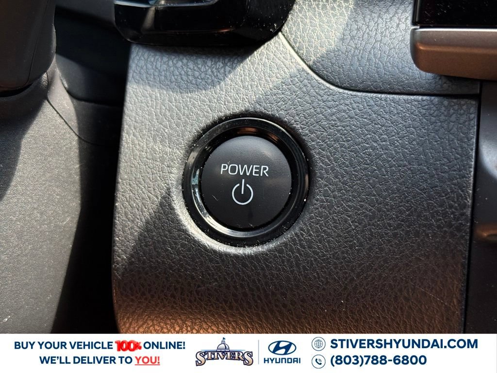 Used 2025 Toyota Camry LE FWD image 34