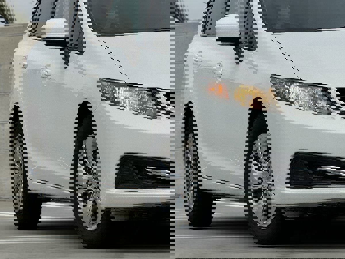 Used 2015 Honda Civic LX image 2