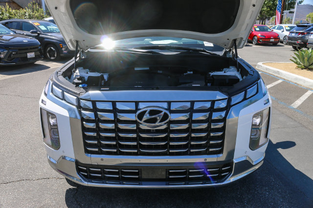 Certified 2023 Hyundai Palisade Calligraphy FWD image 34