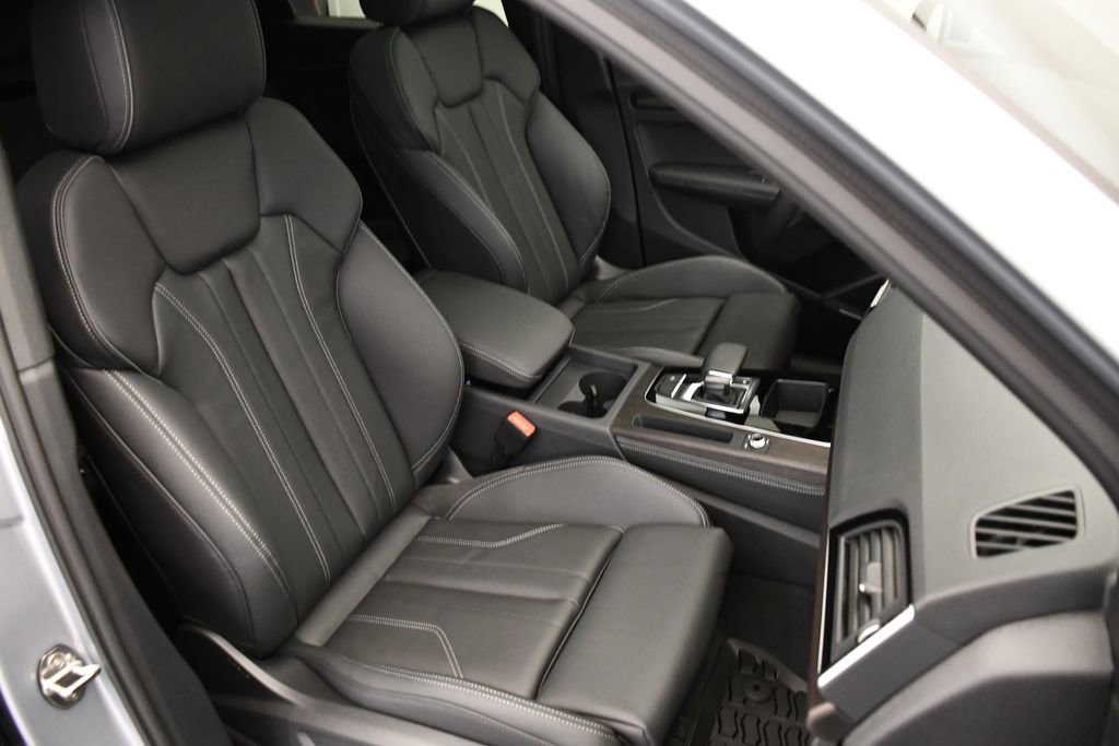 Used 2025 Audi Q5 2.0T Premium Plus w/ Premium Plus Package image 49