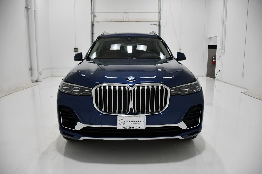 Used 2022 BMW X7 xDrive40i w/ Premium Package image 2