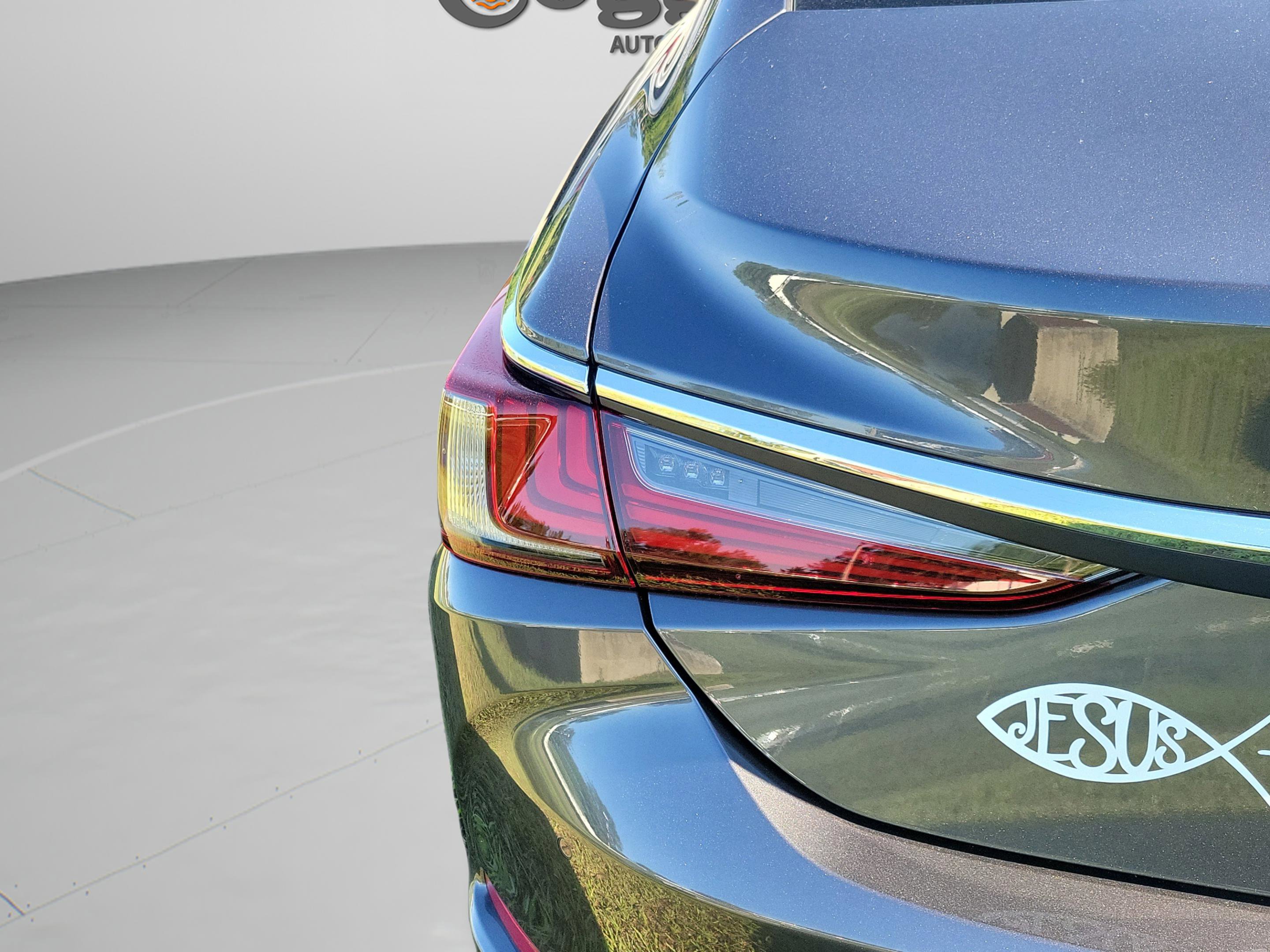 Used 2023 Lexus ES 350 w/ Premium Package FWD image 22
