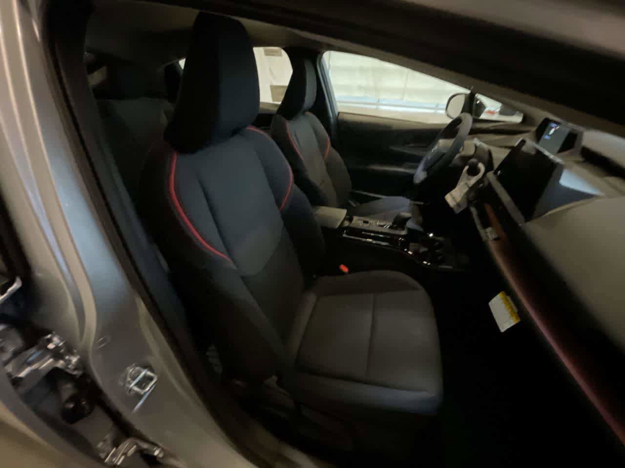 New 2026 Toyota Prius Plug-In Hybrid FWD image 24