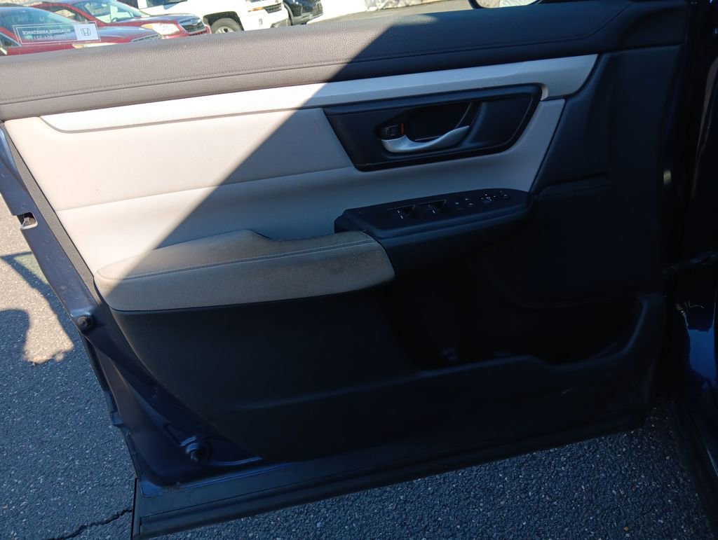 Used 2018 Honda CR-V LX image 11